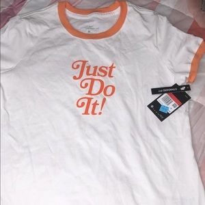 Women’s Nike Short Sleeve T-shirt